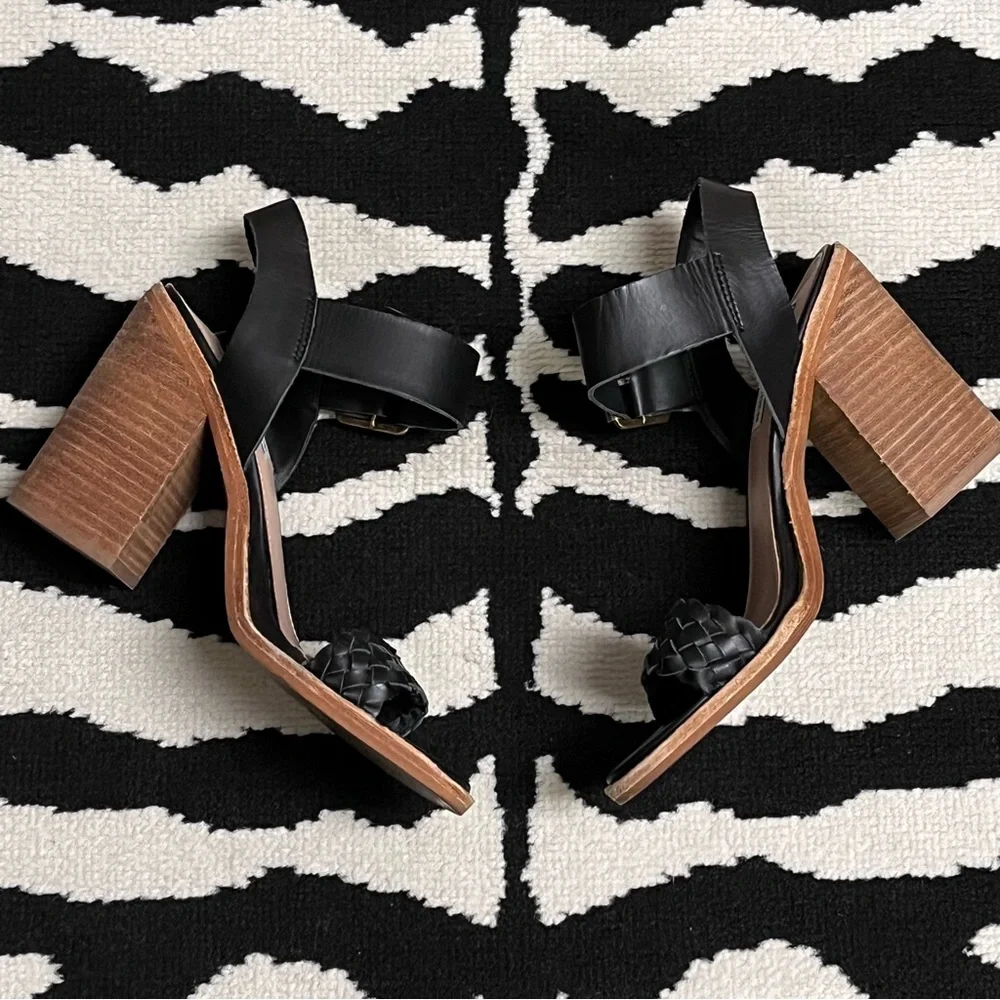 Steve Madden Cadence Black Heeled Sandals Size 7.5 - Picture 10 of 15